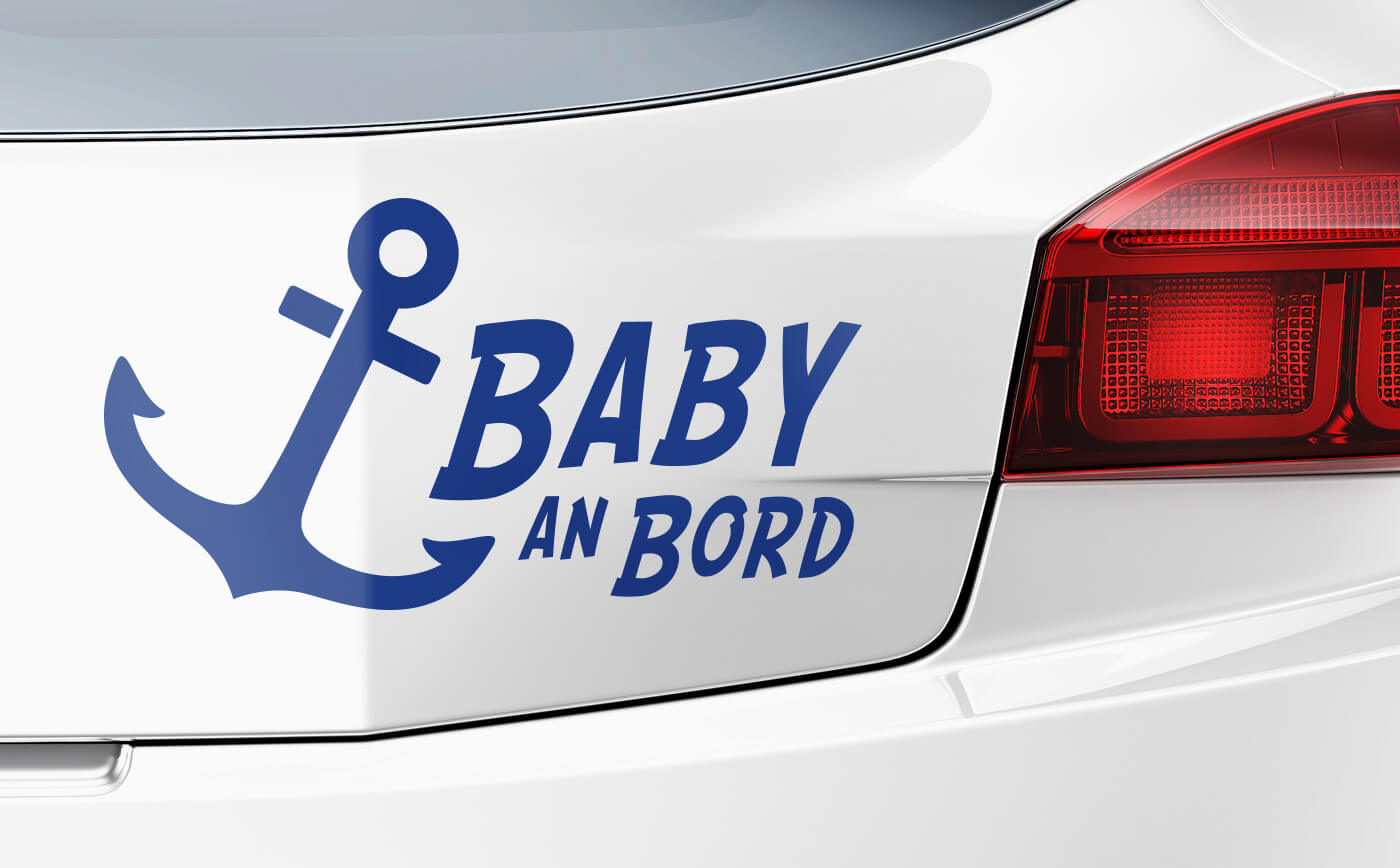 Sticker Auto Baby on board und Baby-Füße - Wandattoos Auto Auto