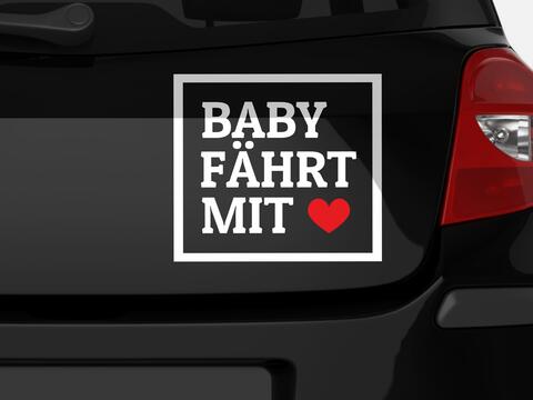 Autoaufkleber Baby fährt mit