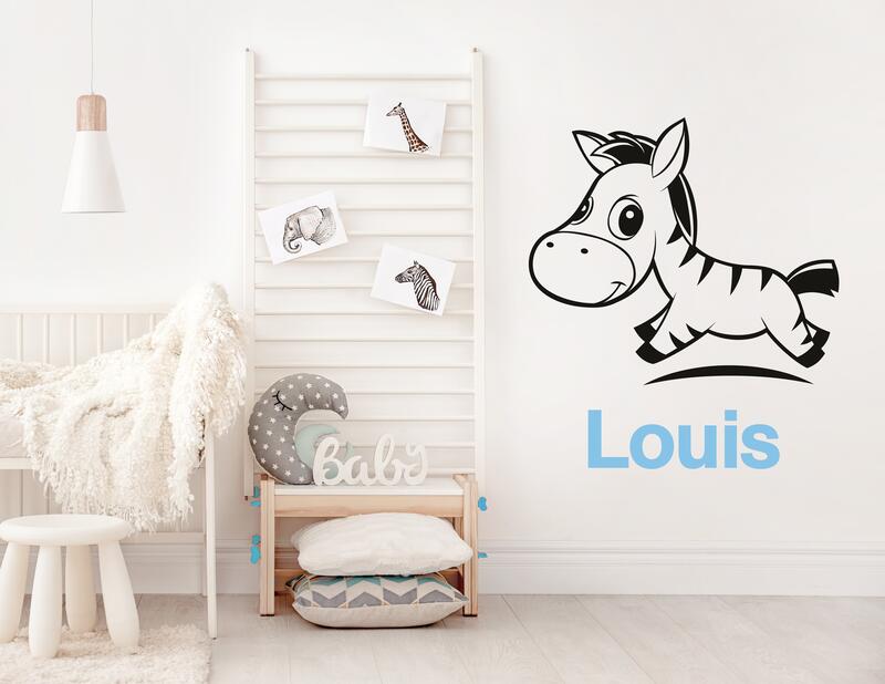 Wandtattoo "Zebra Baby Louis": Afrikas Tierwelt + Wunschname