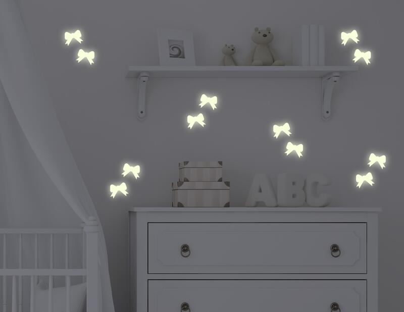 Leuchtsticker-Wandtattoo Glow Bows - kleine Prinzessinnen werden strahlen!